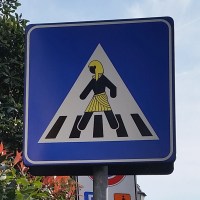 walk like an egyptian