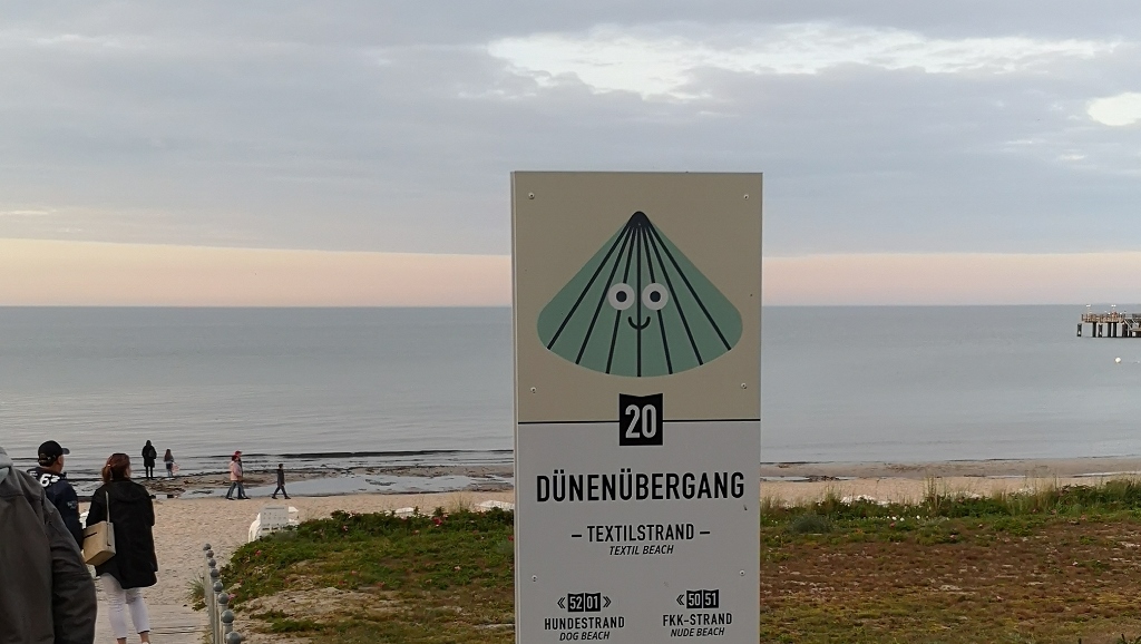 Schildersonntag #7 –&nbsp;Dünenaufgänge